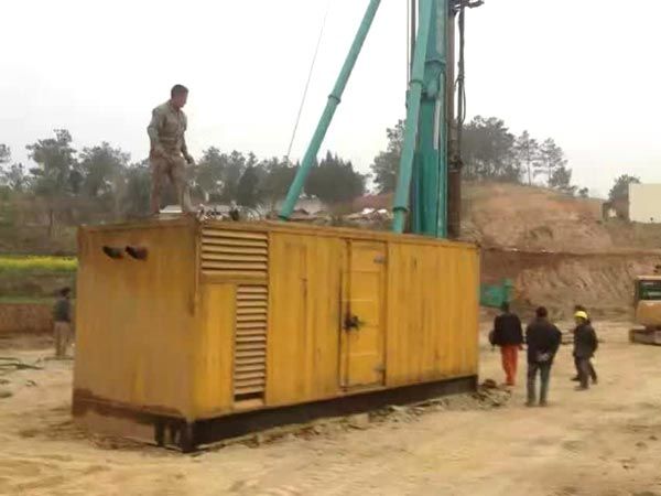 锦江如何判断水冷式机油散热器密封件是否需要更换？